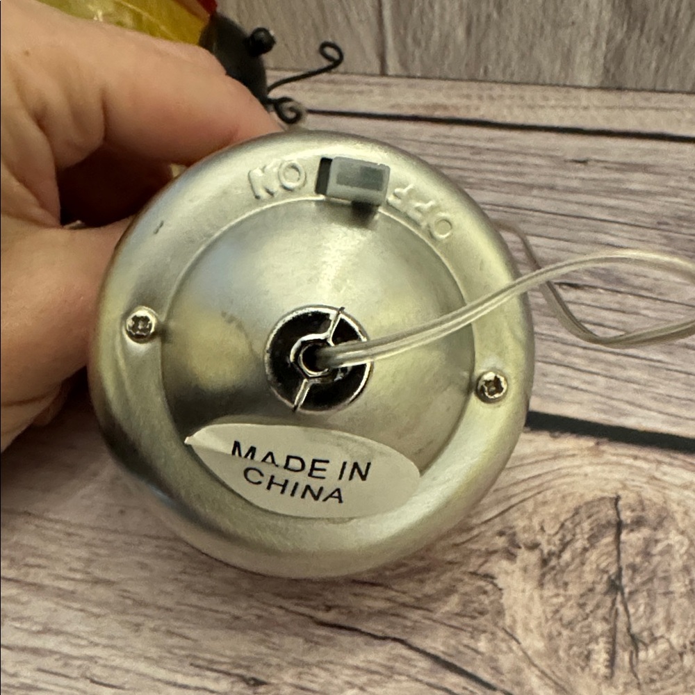 Lady Bug Insect Solar Light - Picture 8 of 8